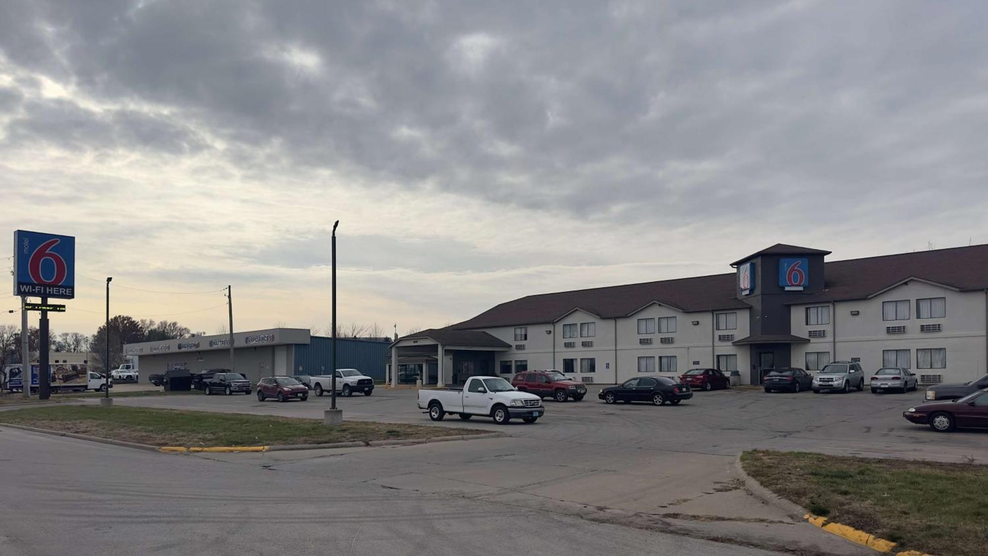 Motel 6-Waterloo, Ia Esterno foto