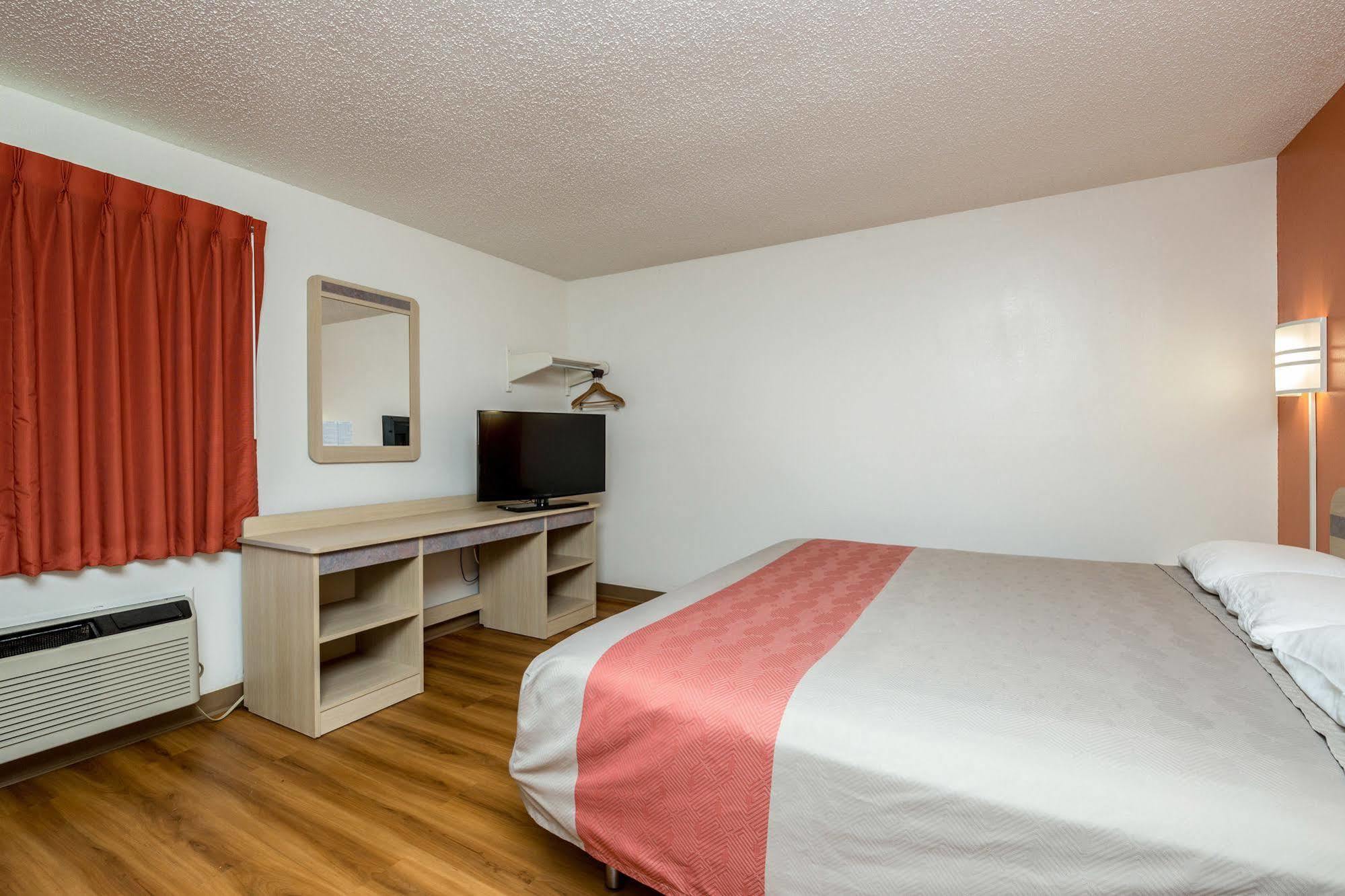 Motel 6-Waterloo, Ia Esterno foto
